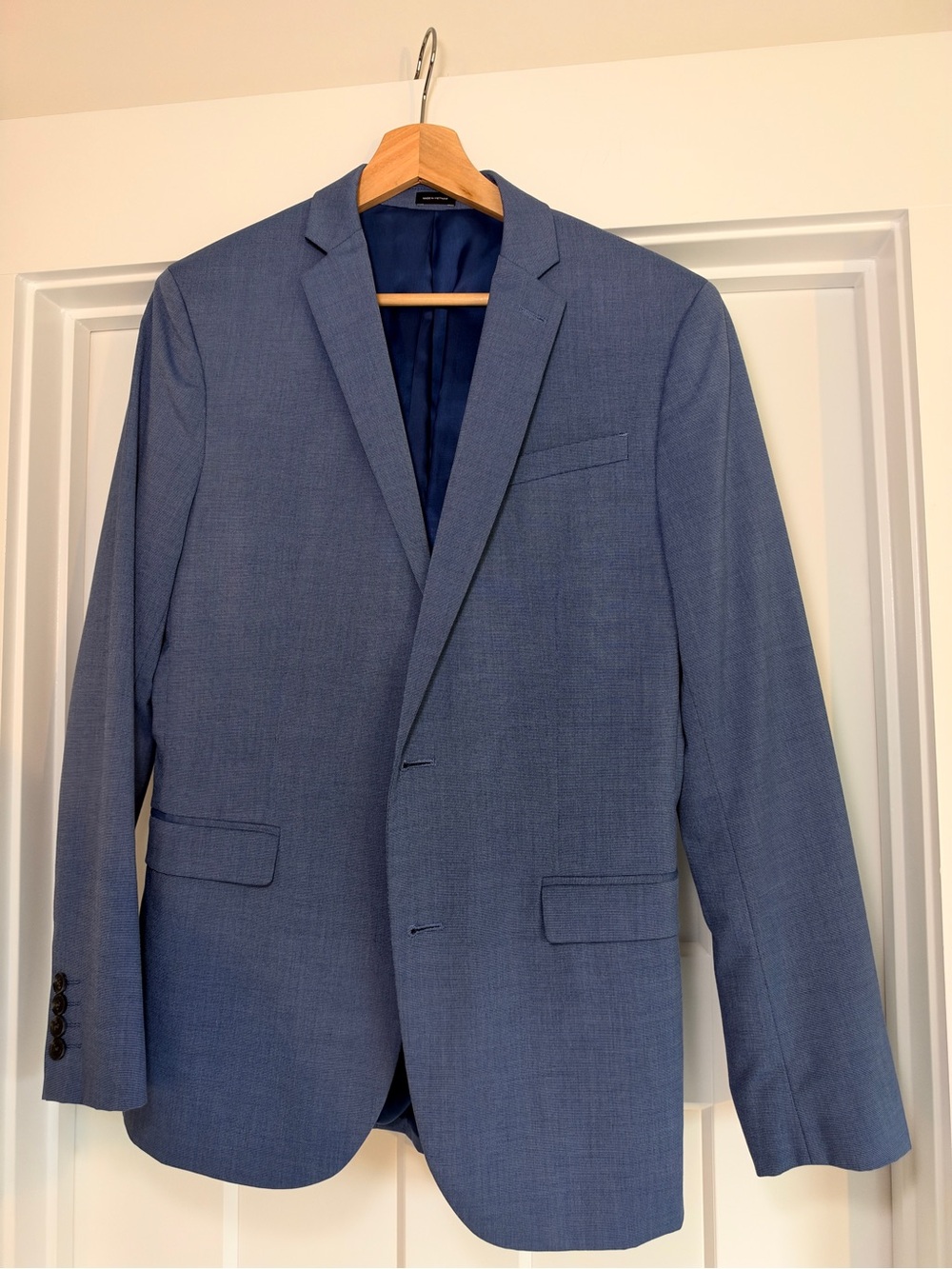 J Ferar Men's Tailored Light Blue Suit Jacket size 38R
